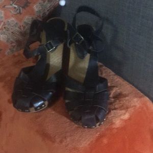 2” sandals